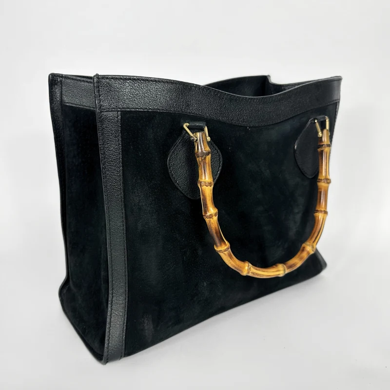 Gucci Schwarze Wildleder-Bambus-Schultertasche