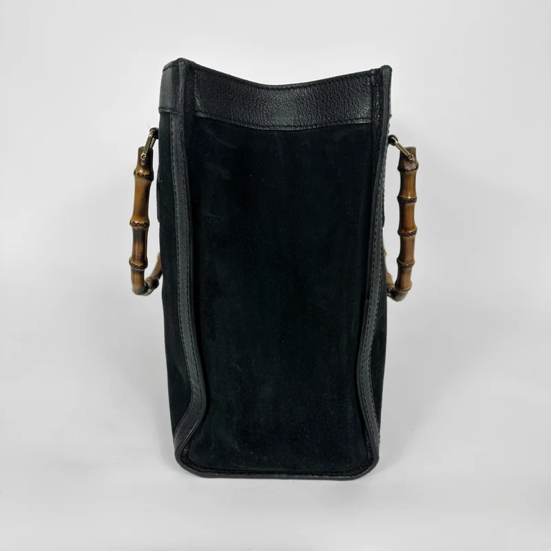 Gucci Schwarze Wildleder-Bambus-Schultertasche