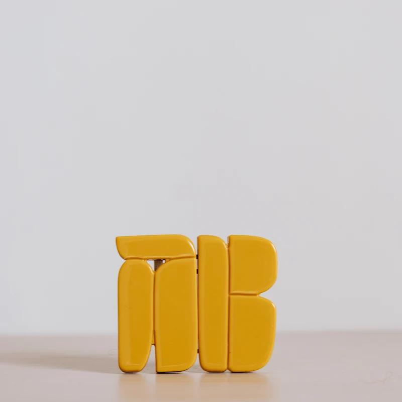 Buckle No. 109 - honey mustard