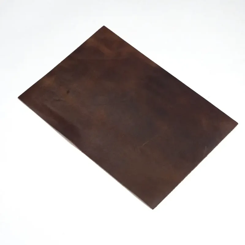 Horween® Derby Lederzuschnitt Panel 1,6–2,4 mm – Vorbestellung ab 22,99 € | Lieferung in KW 44