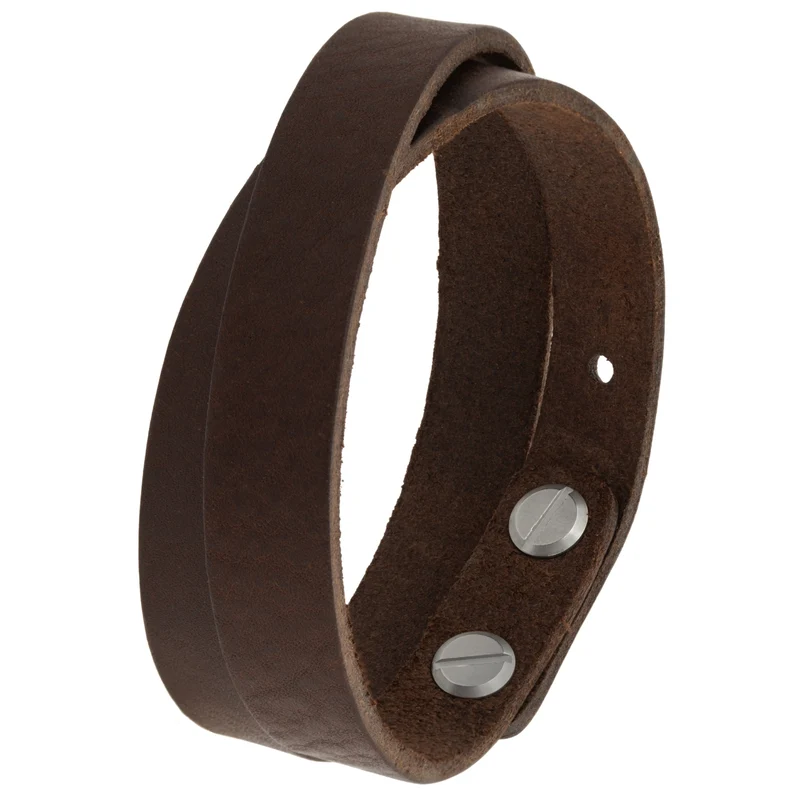 Lederarmband mit Nieten