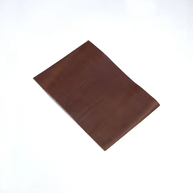 Horween® Chromexcel Lederzuschnitt Panel – 1,6–2,4 mm – Vorbestellung ab 22,99 € | Lieferung in KW 44