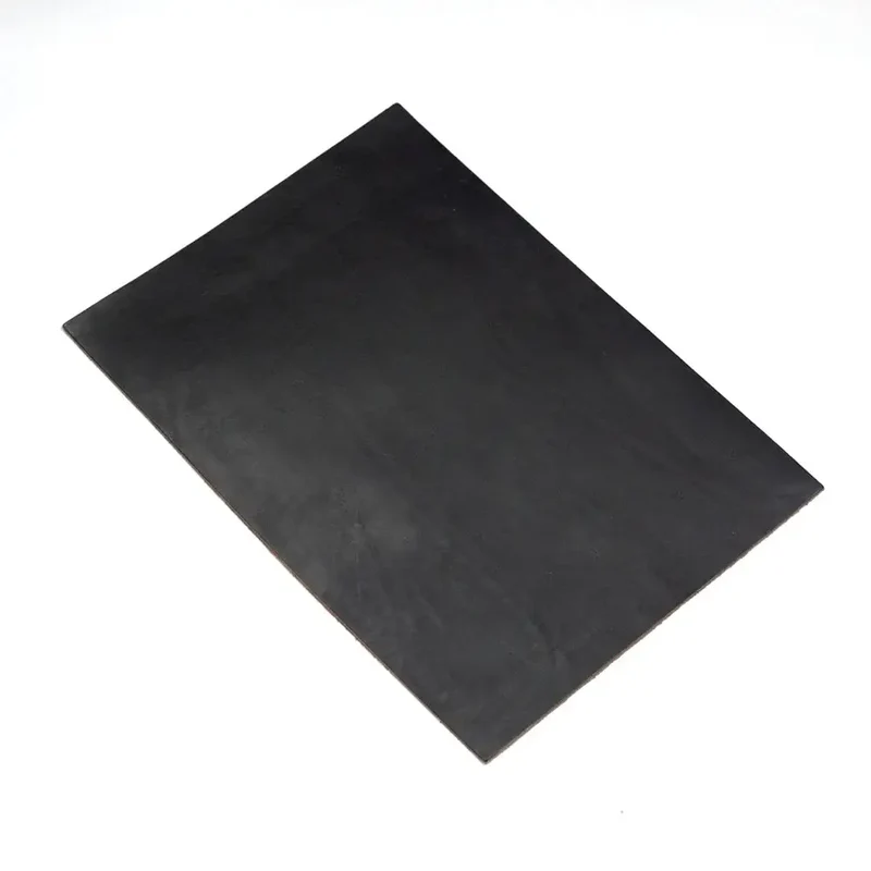 Horween® Chromexcel Lederzuschnitt Panel – 1,6–2,4 mm – Vorbestellung ab 22,99 € | Lieferung in KW 44
