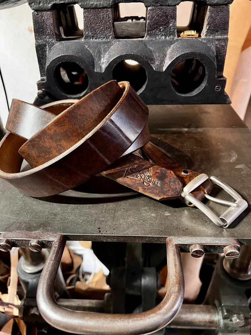 „The Giant“ – massiver Ledergürtel aus 6,5 + mm Leder