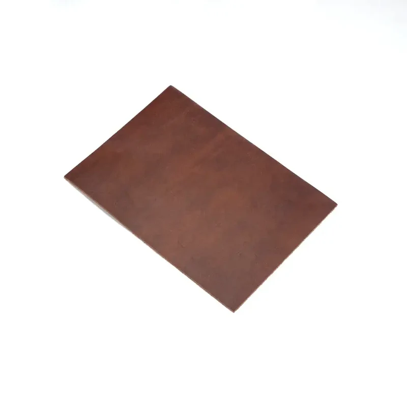 Horween® Dublin Lederzuschnitt Panel – 1,6–2,4 mm – Vorbestellung ab 22,99 € | Lieferung in KW 44