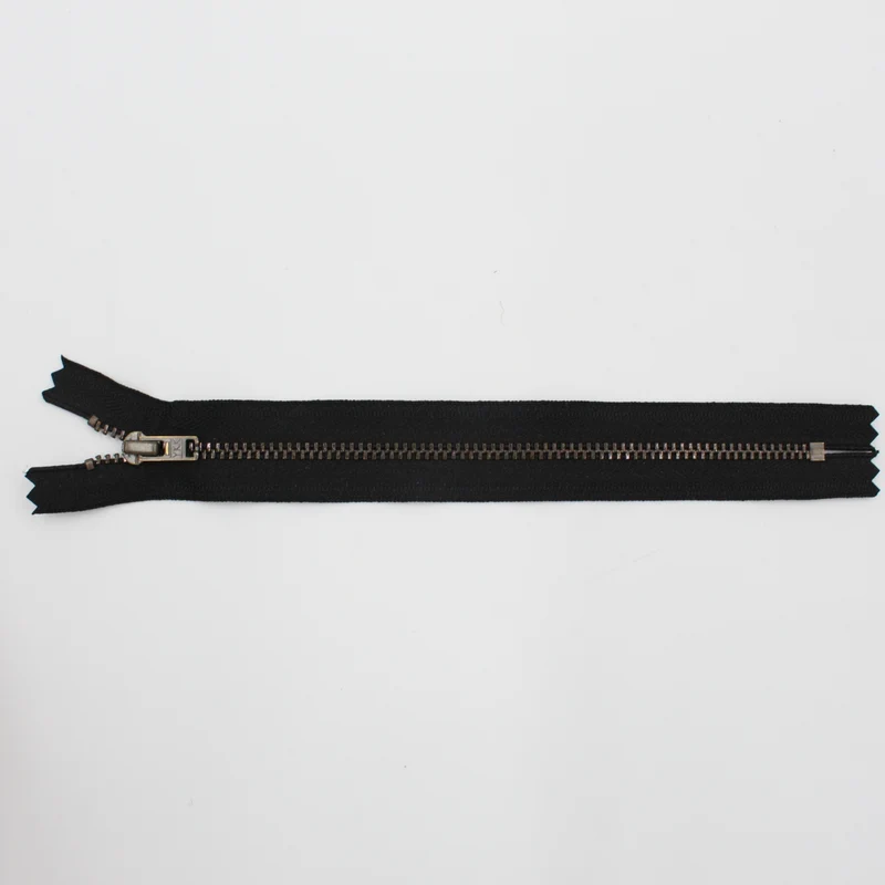YKK YZiP® Metallreißverschluss 20 cm