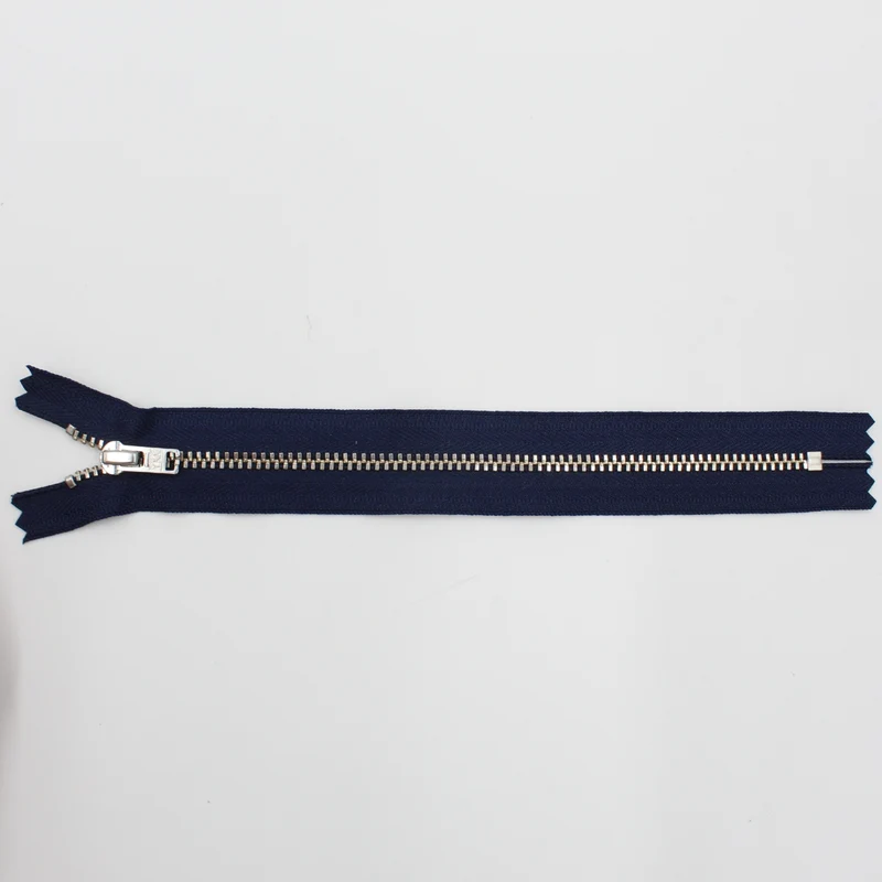 YKK YZiP® Metallreißverschluss 20 cm