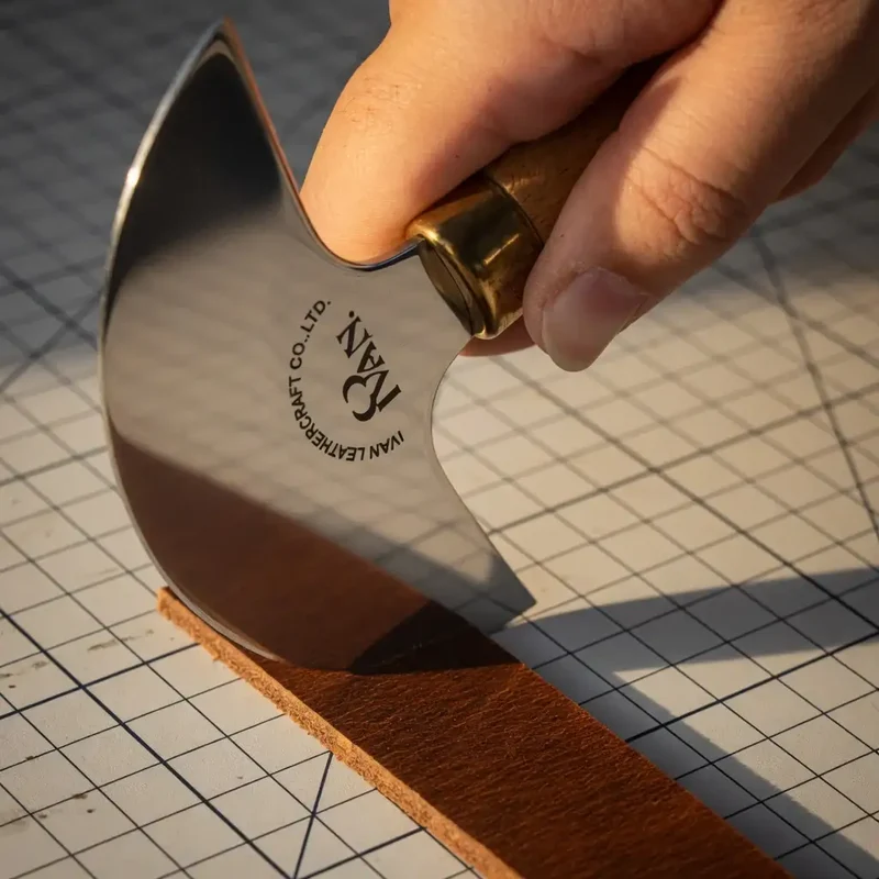 Ivan Leathercraft | Halbmondmesser Deluxe