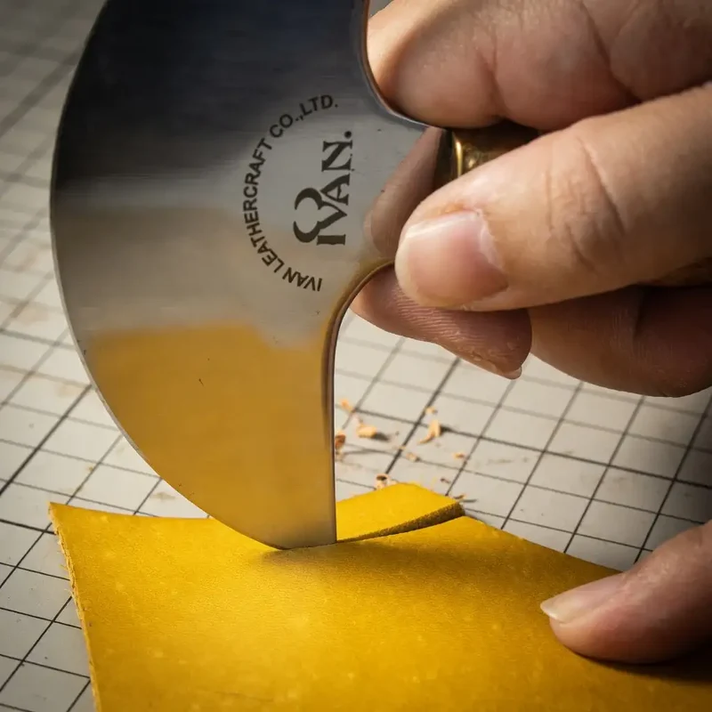 Ivan Leathercraft | Halbmondmesser Deluxe
