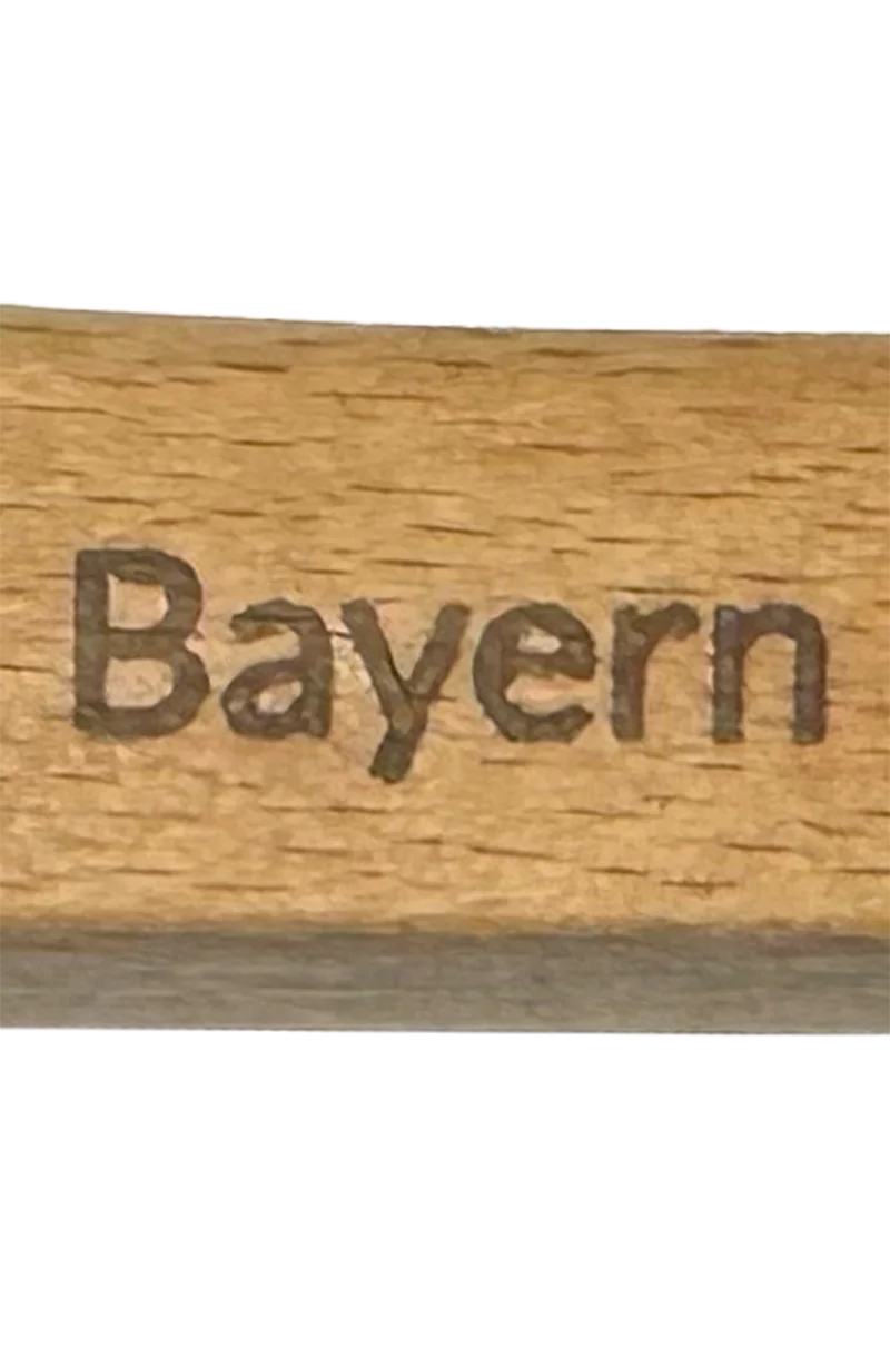 Flaschenöffner Holz mit Spruch und Nagel - bayern