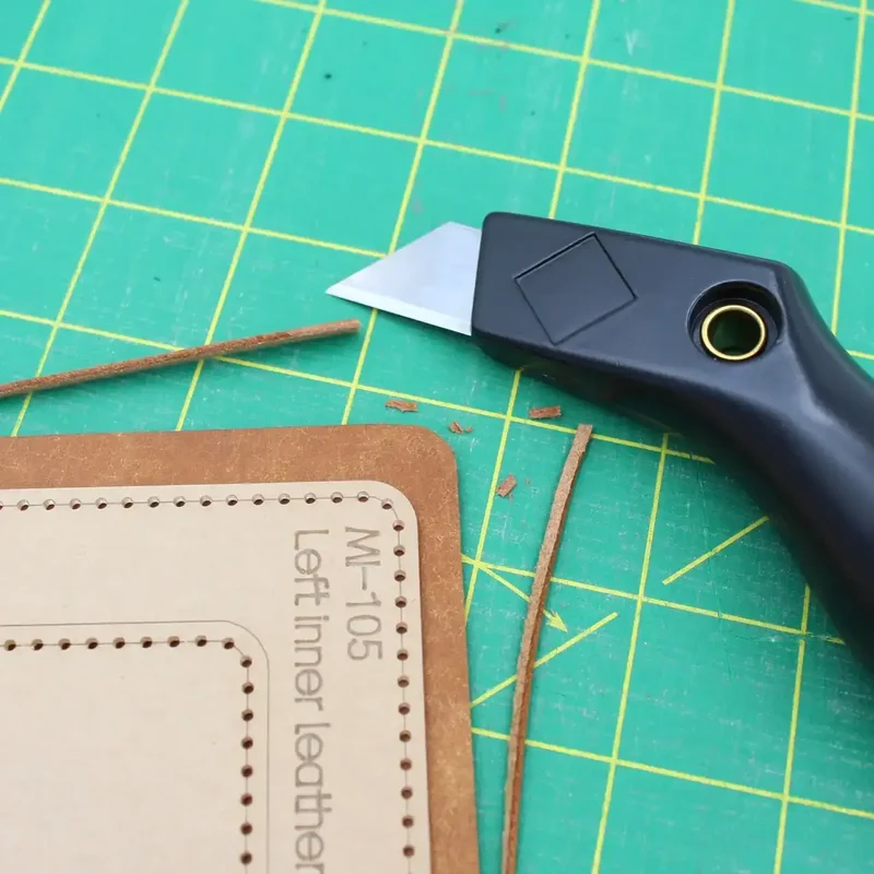 Ivan Leathercraft | Abgewinkeltes Utility Messer