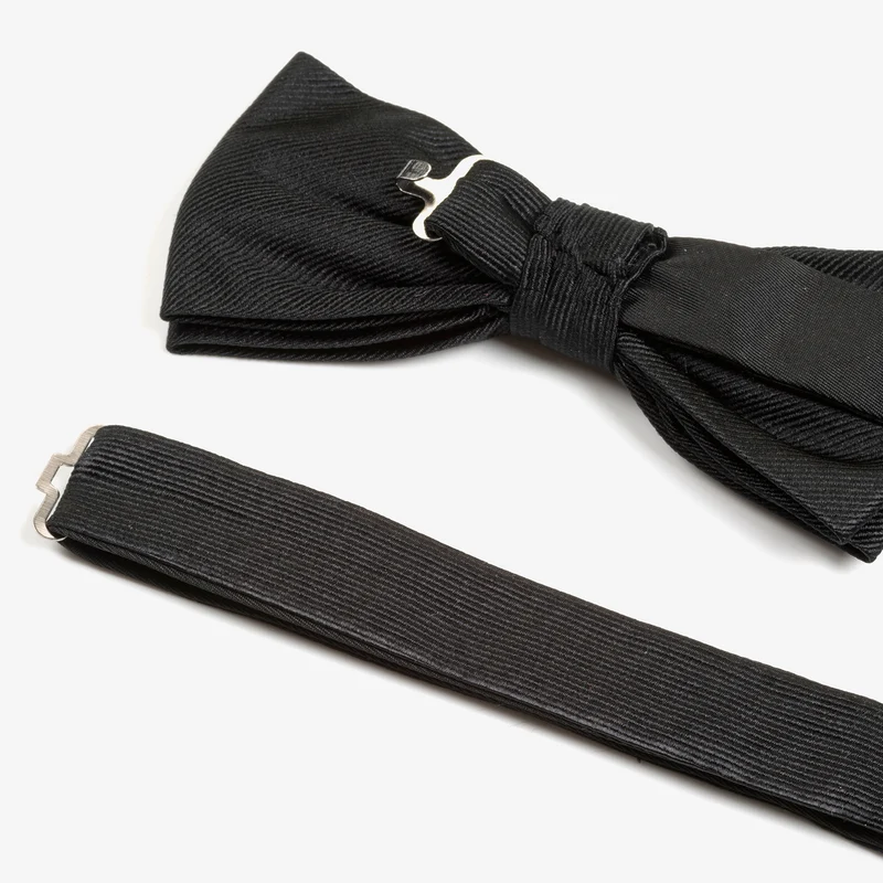 REMO black uni – Seidenfliege mit Twill-Struktur