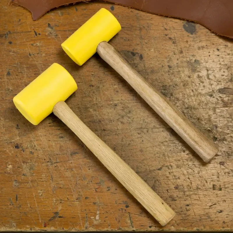 Ivan Leathercraft Kunststoffhammer mit Holzgriff