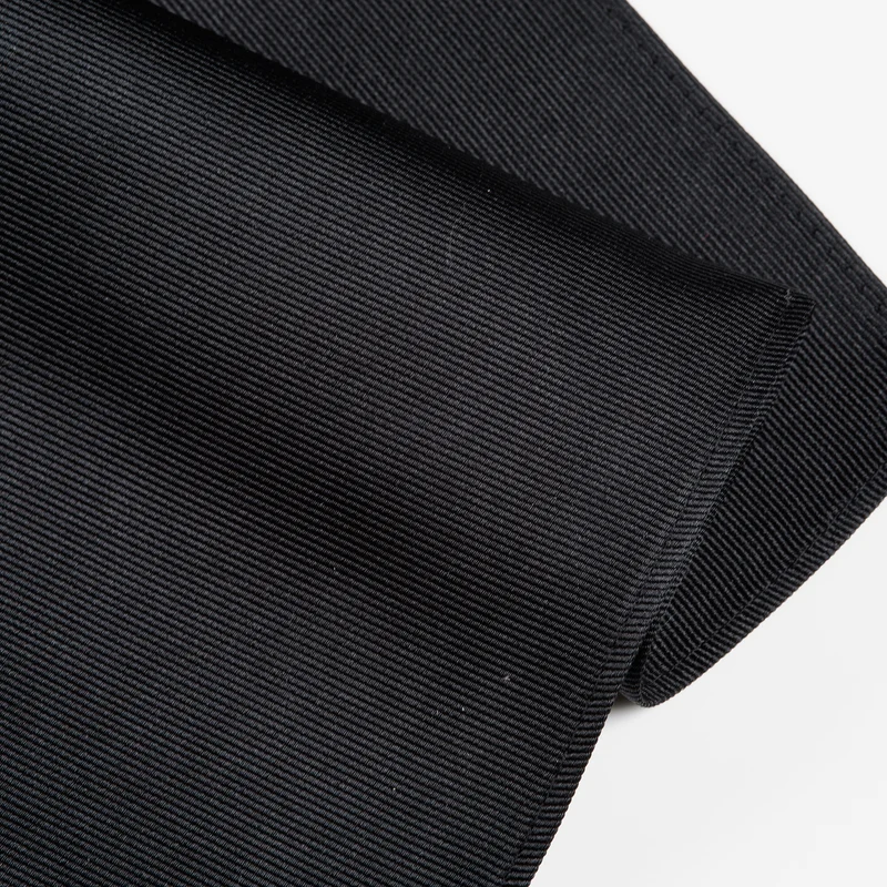 RENZO black uni – Seiden-Einstecktuch mit Twill-Struktur