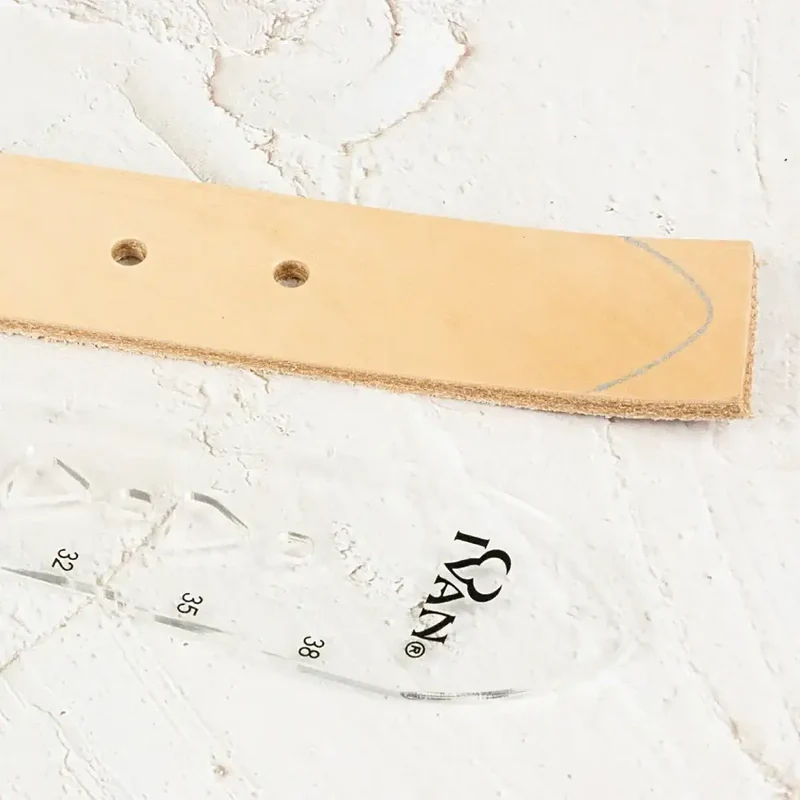Ivan Leathercraft Gürtelloch- & Gürtelenden-Schablone
