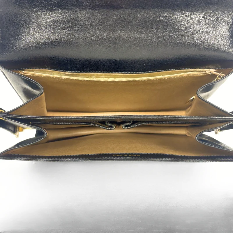 Celine Schwarze Schultertasche aus Leder