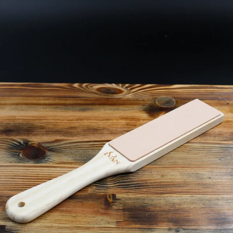 Leder-Streichriemen mit Holzgriff – Ivan Leathercraft