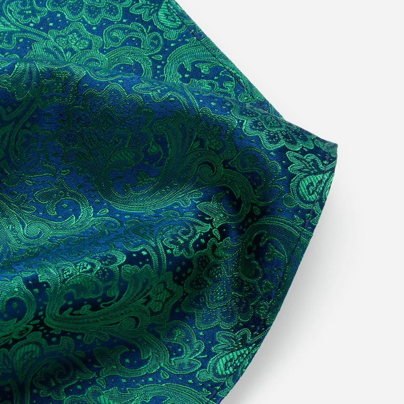 TIAN green paisley – Seiden-Einstecktuch im Paisley-Dessin