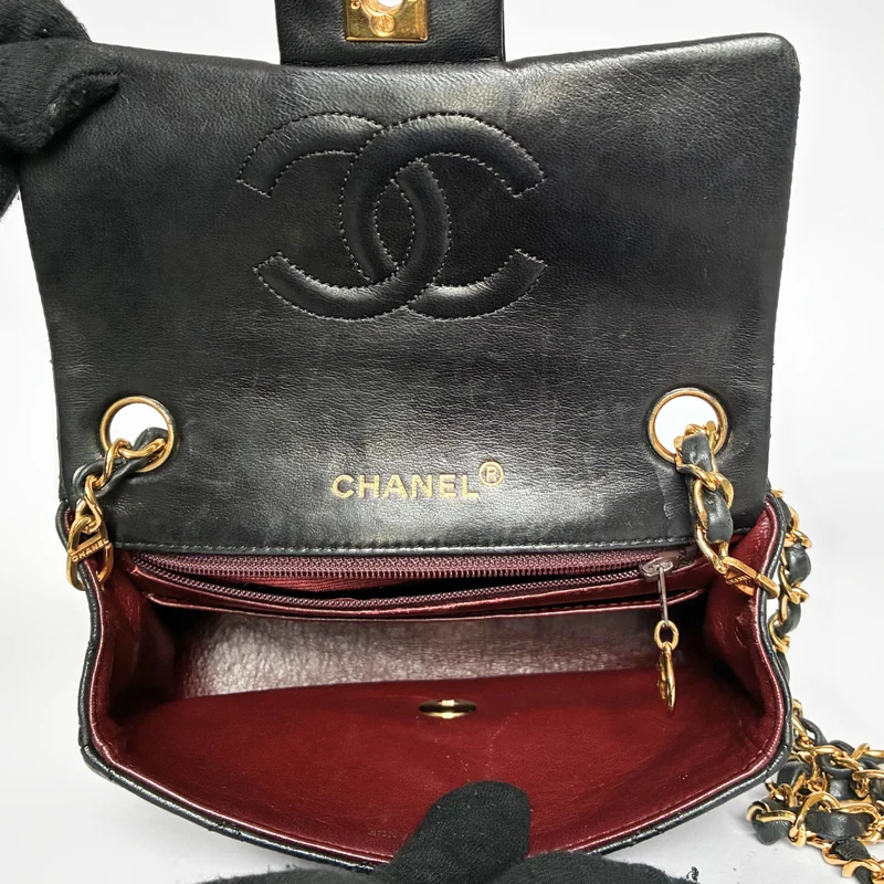 Chanel Classic Flap Bag Mini Lammleder