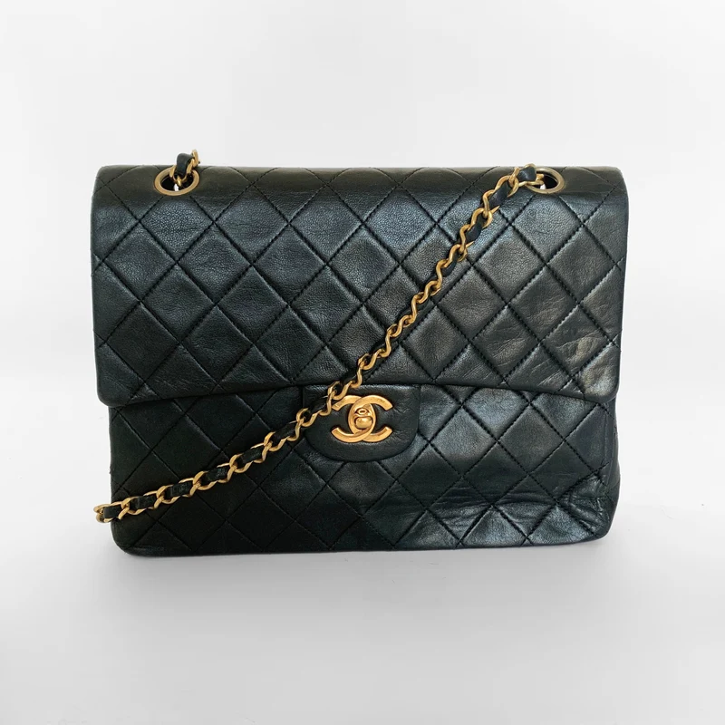 Chanel Classic Flap Bag Mittelhohes Lammleder