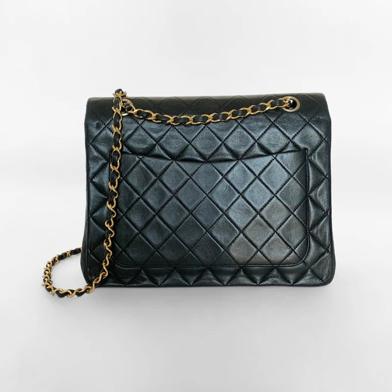 Chanel Classic Flap Bag Mittelhohes Lammleder