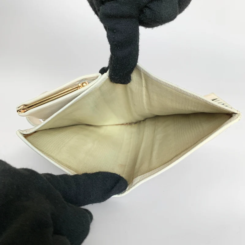 Chanel Caviar CC French Long Wallet in Weiß