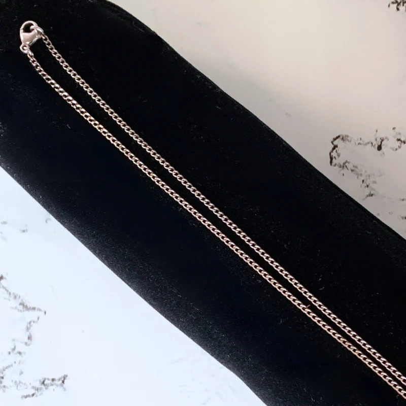 Chanel CC Halskette Silber Plissee
