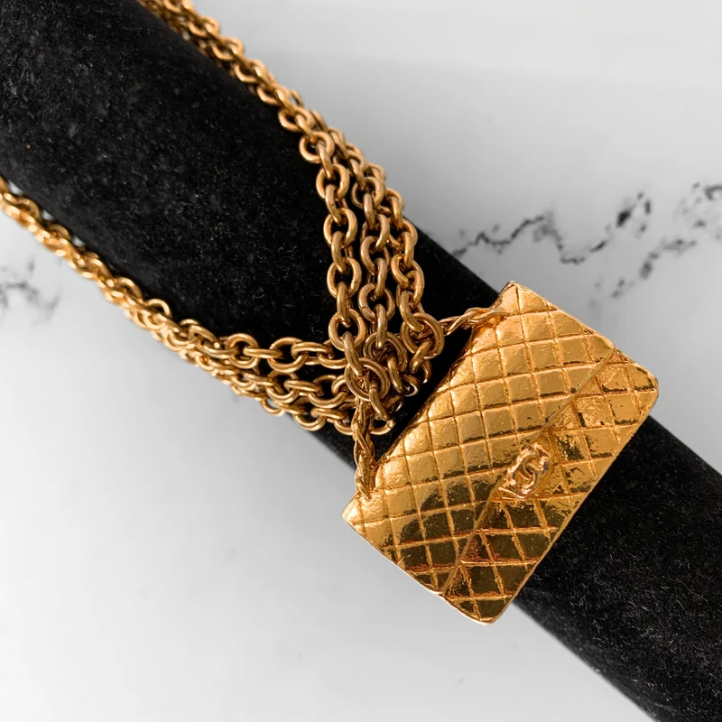 Chanel Taschenanhänger-Halskette vergoldet