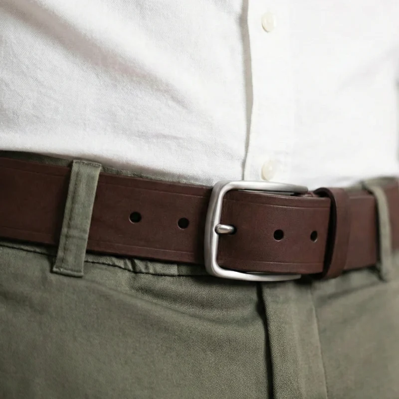 Treuer Begleiter: Herren Jeansgürtel „Jakob“ in Braun – 4 cm, starkes, geschmeidiges Bullenleder, Edelstahlschnalle