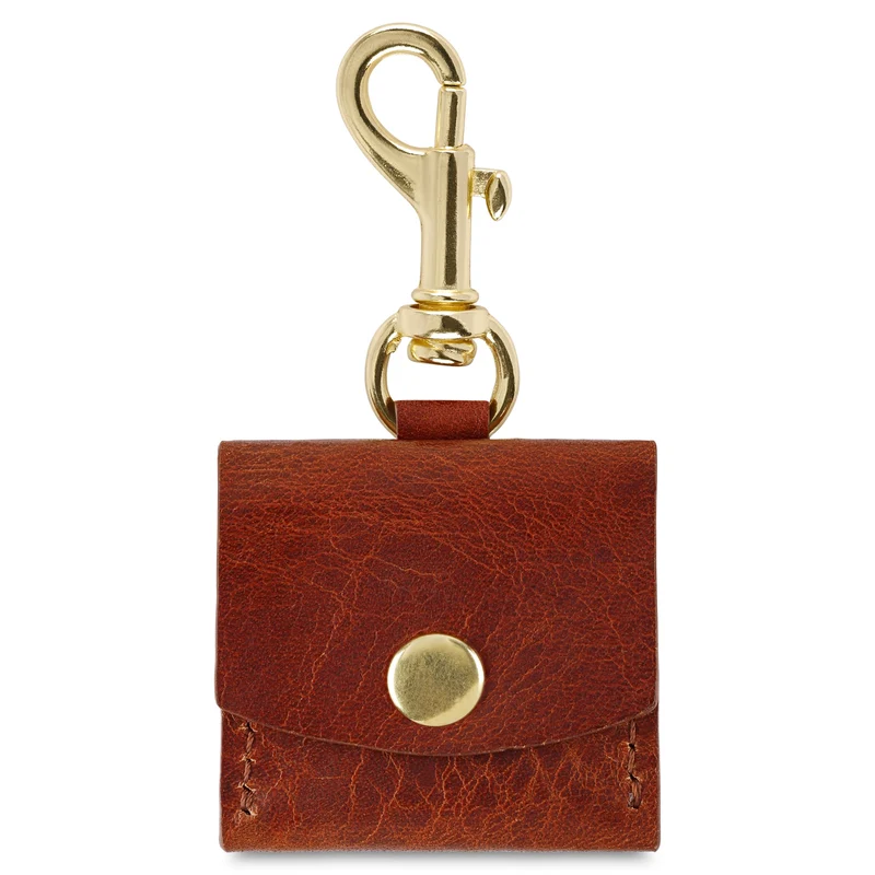 Anhänger „ILSA“ aus Leder in Cognac mit Karabiner – für Airtag oder Einkaufschip am Schlüsselbund