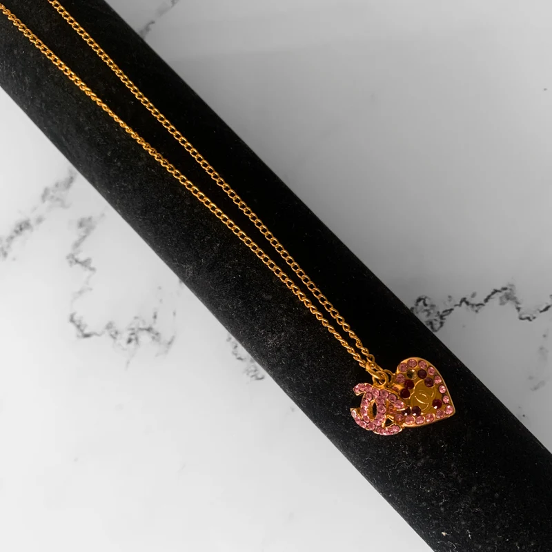 Chanel CC Herz Halskette vergoldet