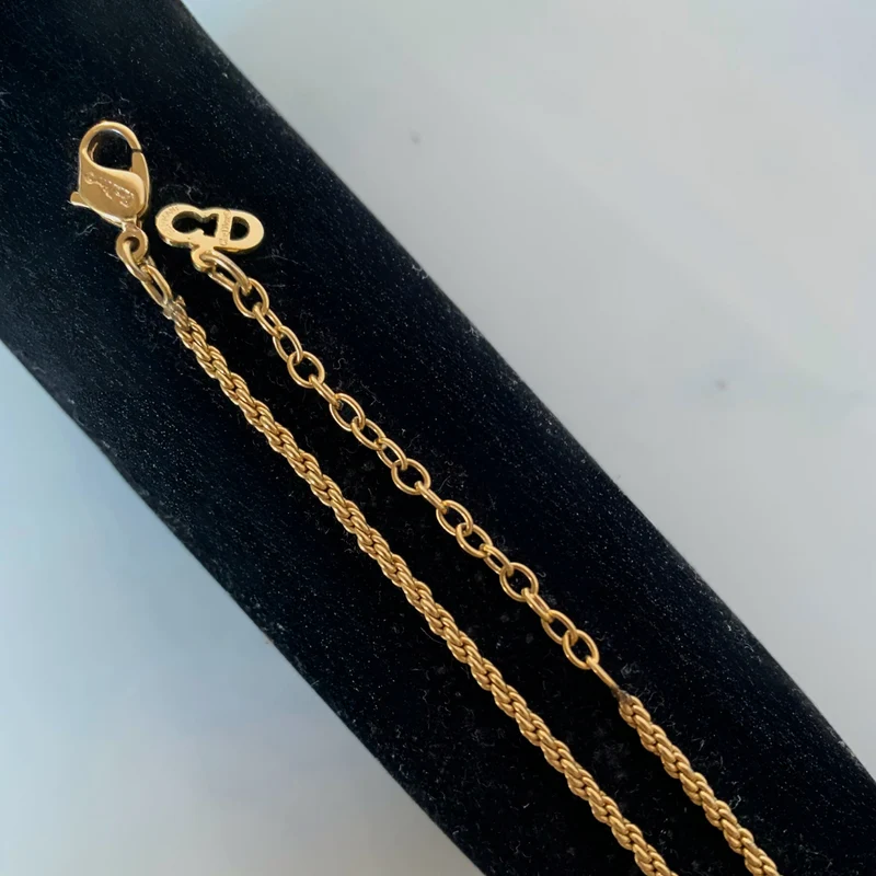 Dior Halskette aus goldfarbenem Metall