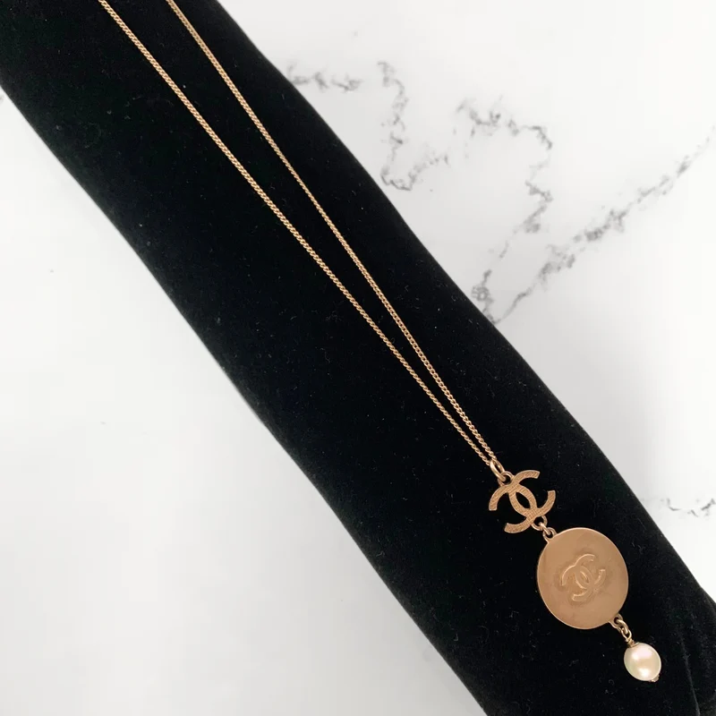 Chanel Perlenkette vergoldet