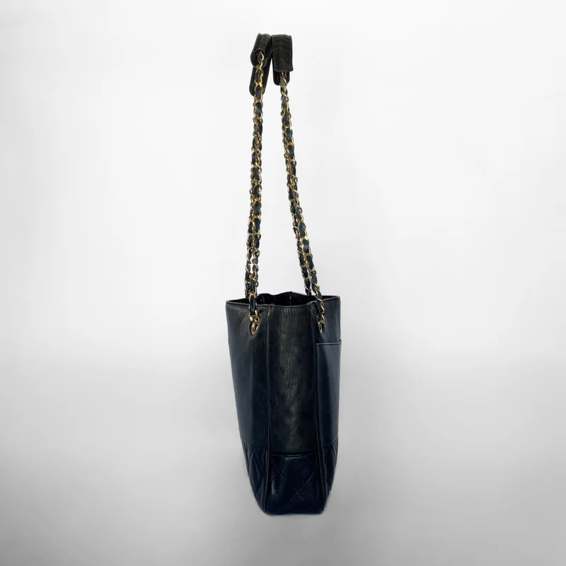 Chanel Shopper Lammleder