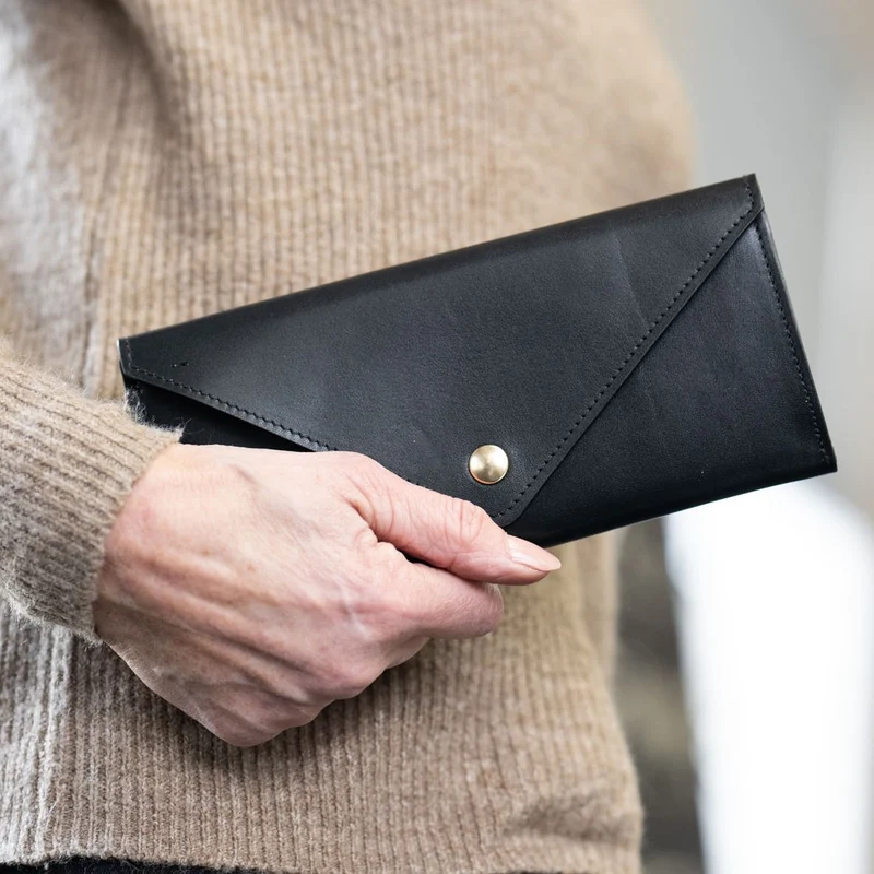 Edle Damen Geldbörse „Elisa" Schwarz aus pflanzlich gegerbtem Leder – 100% Made in Germany