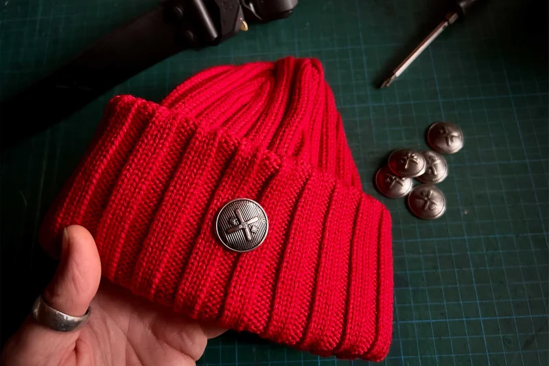 ROTE BEANIE MERINO
