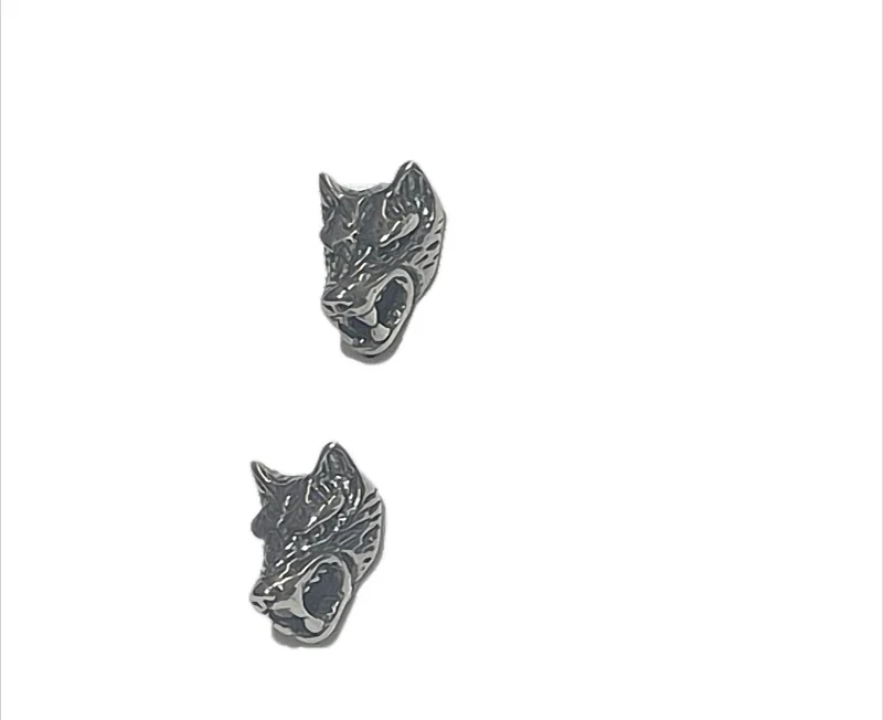 Fenrisblick Ohrstecker Wolfskopf aus Edelstahl detailreich – ca. 8 × 13 × 10 mm