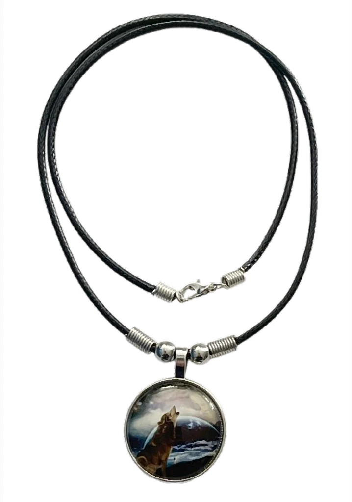 Lunar Wolf Spirit Kette mit Wolf Motiv – Cabochon Anhänger