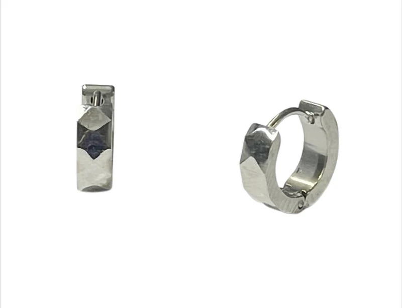 Facet Steel Creolen Edelstahl mit Stern-Gravur – Ø 14 mm, 4 mm breit
