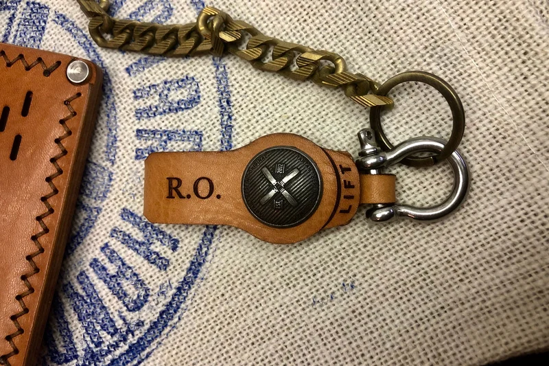LIFT-ANHÄNGER PERSONALISIERBAR