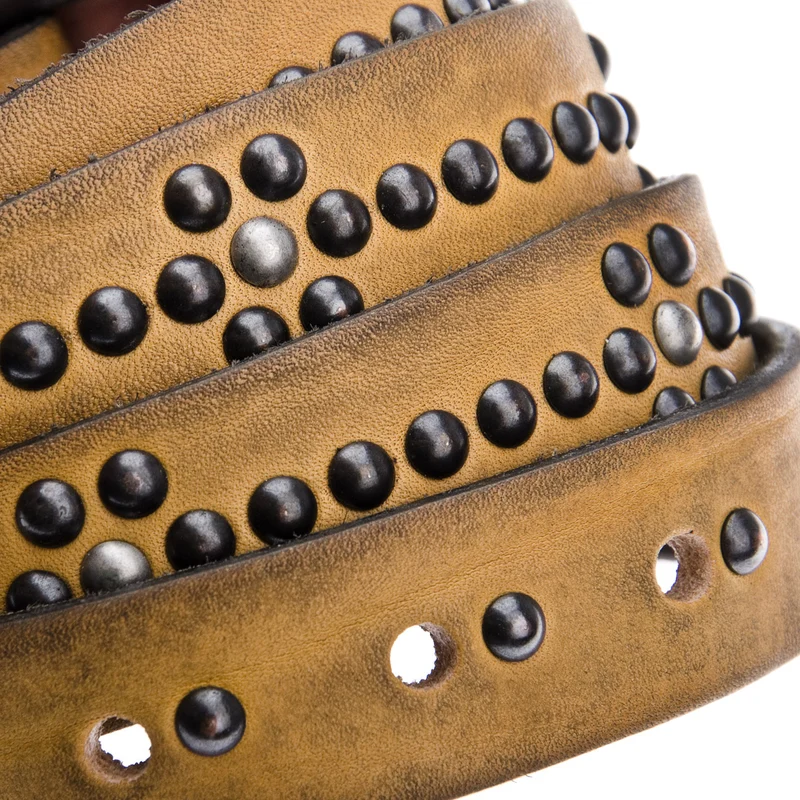 b, belt Gürtel mit Nieten in Senfgelb