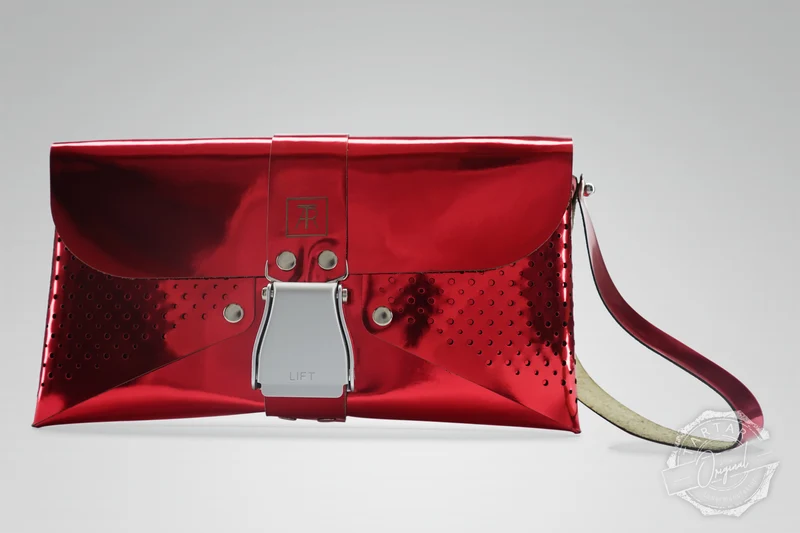 HANDTASCHE MIRROR RUBIN/SILBER