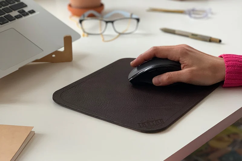 DARKBROWN PAD
