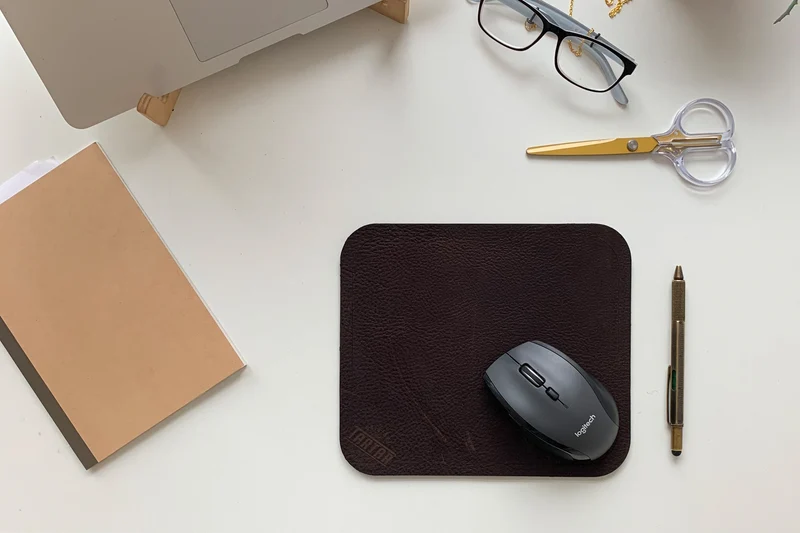 DARKBROWN PAD