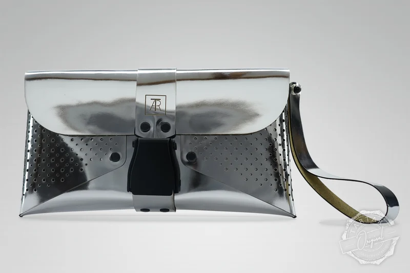 HANDTASCHE MIRROR SILVER/SCHWARZ