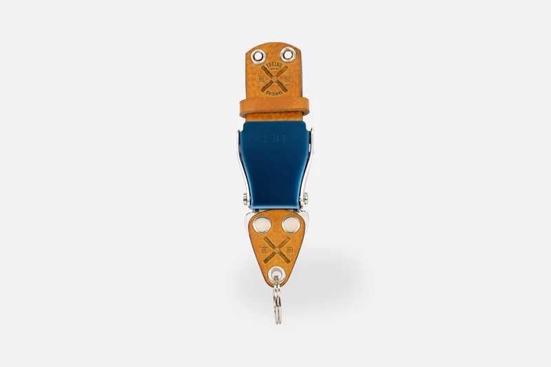 SCHLÜSSELHALTER (WAND) - COGNAC LIGHT/BLAU