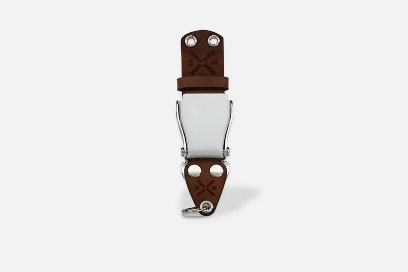 SCHLÜSSELHALTER (WAND) - NUBUK BROWN/SILBER