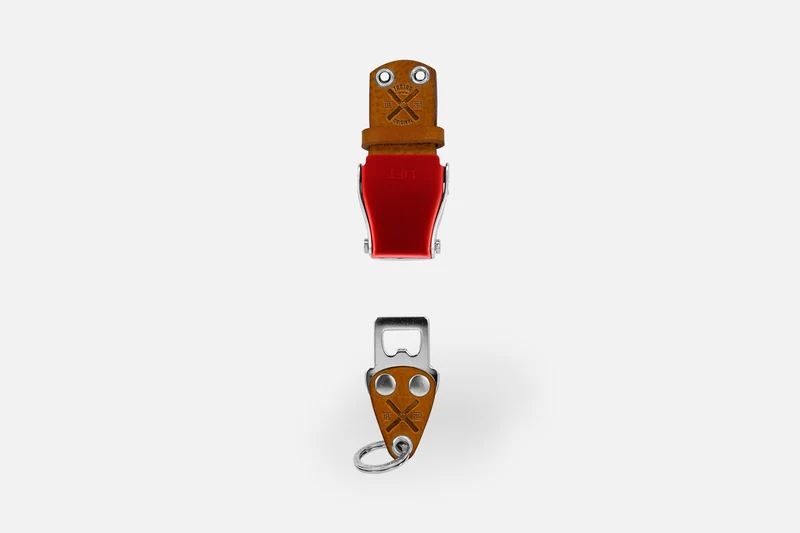 SCHLÜSSELHALTER (WAND) - COGNAC/LACHSROT