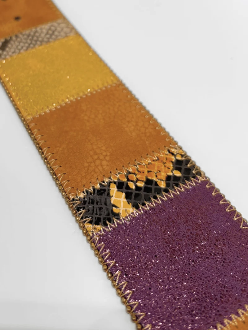 Ledergürtel mit Aufnäher Braun