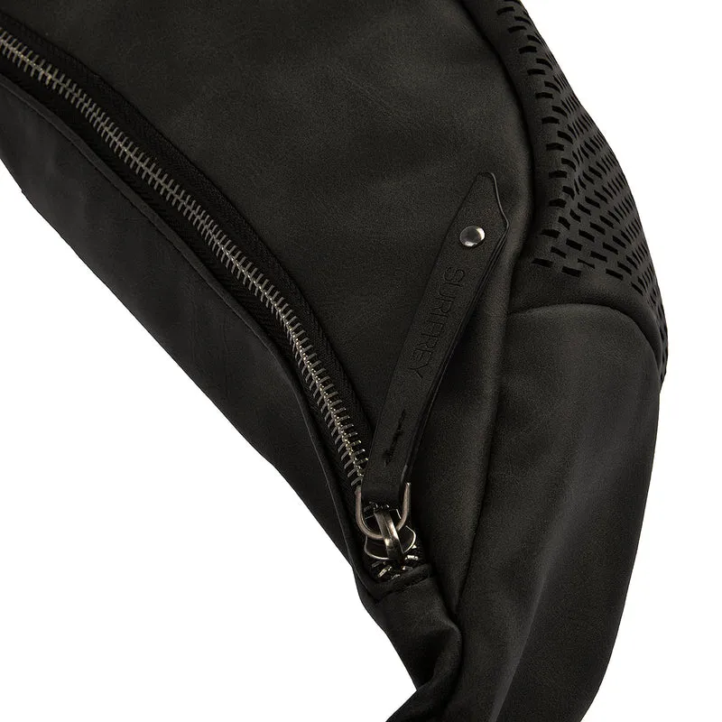 SURI FREY Gürteltasche Laury in Schwarz